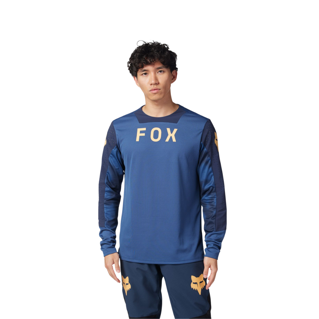 Close-up of abrasion-resistant sleeve panels on the FOX Defend LS Jersey Race.