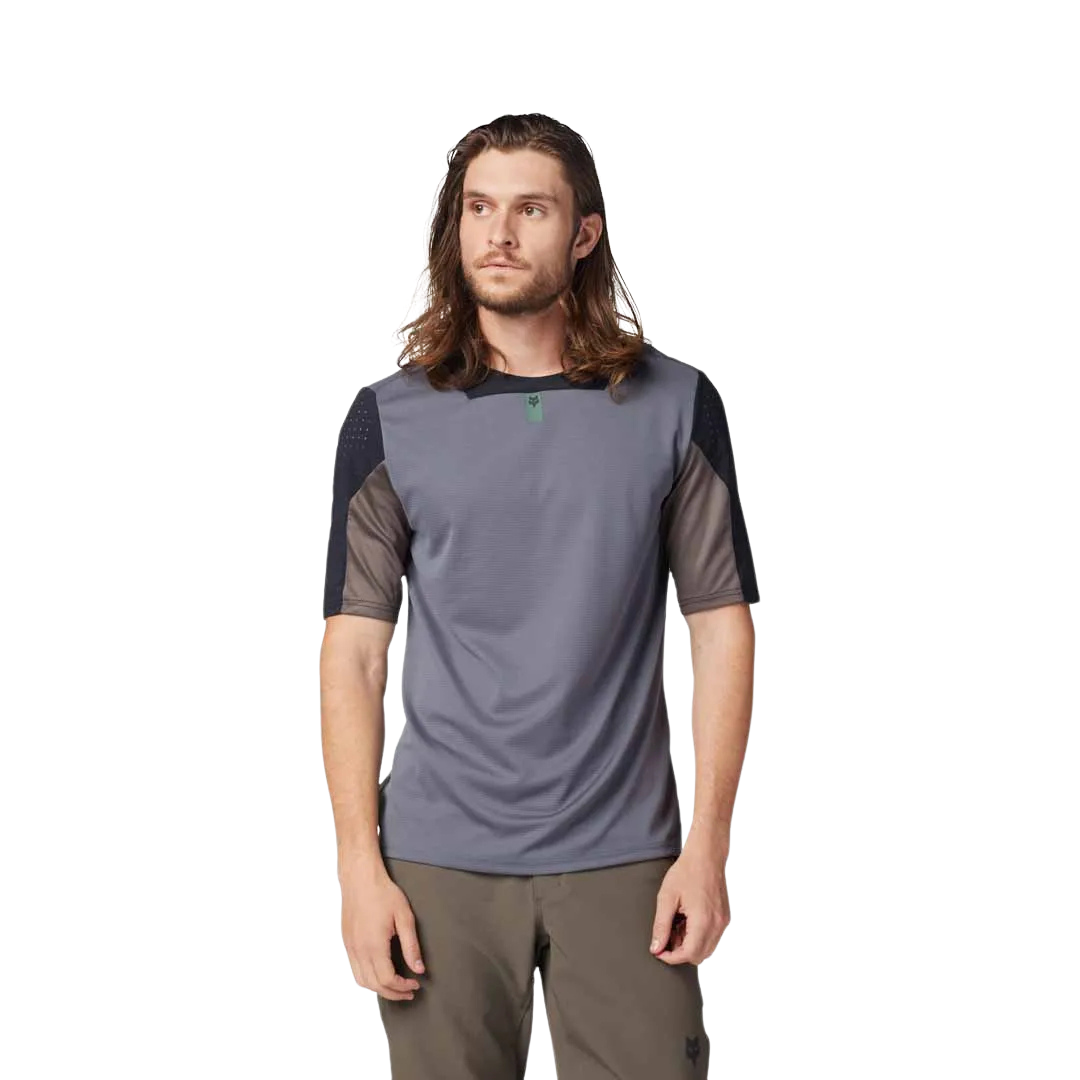 FOX Defend SS Jersey featuring abrasion-resistant panels in action.